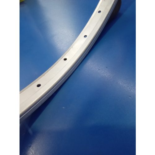 Felni [20"] Acél 24L