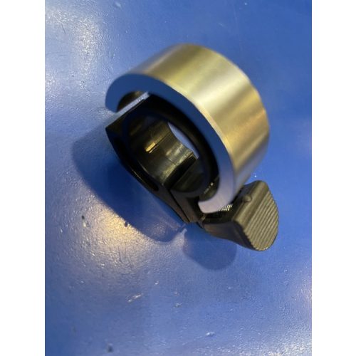 Csengő Knog Oi ezüst