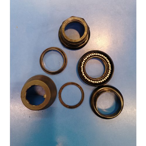 Kormánycsapágy 1 1/8" Menetes Fekete